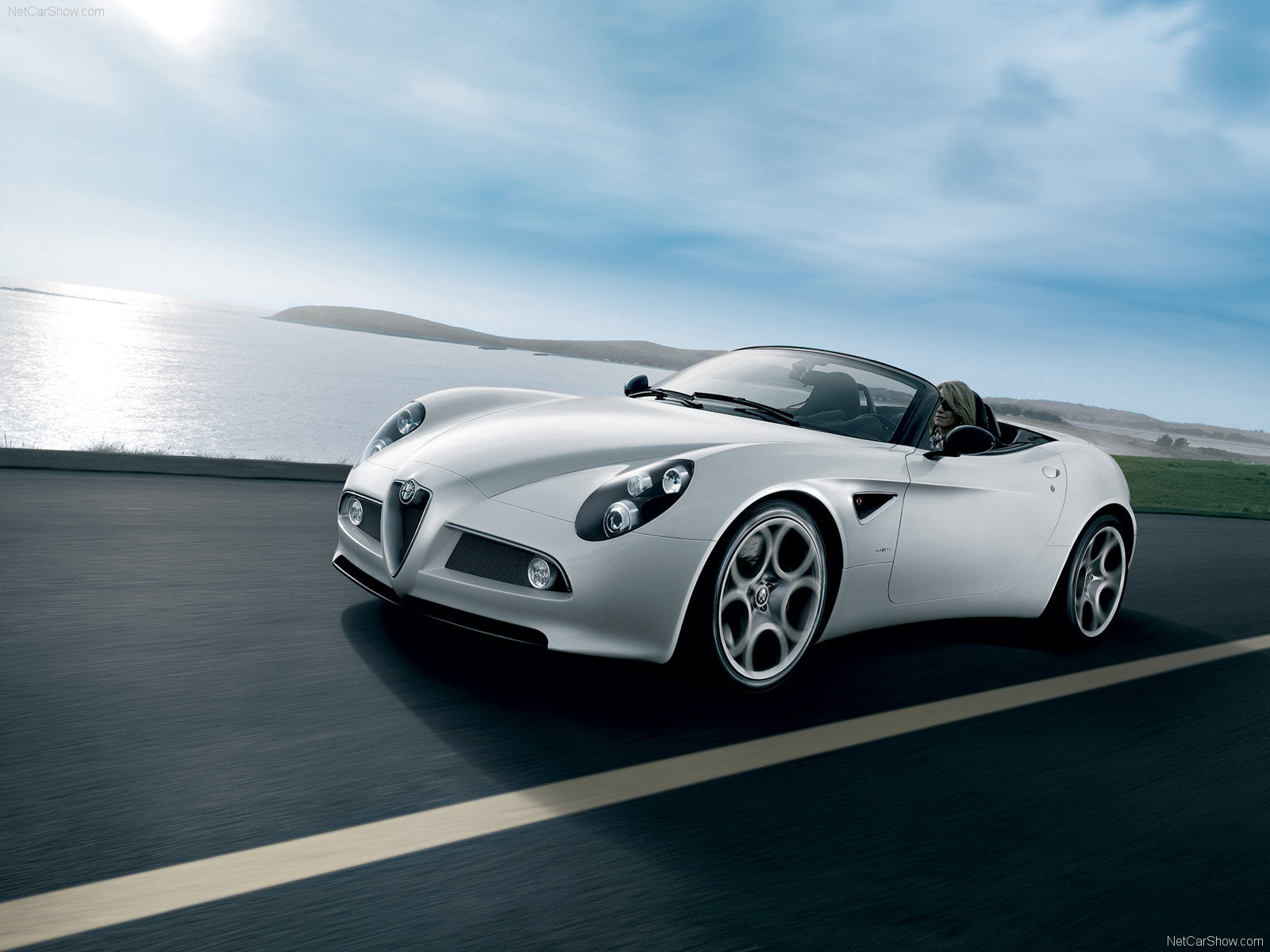 Alfa Romeo – Custom Car Posters